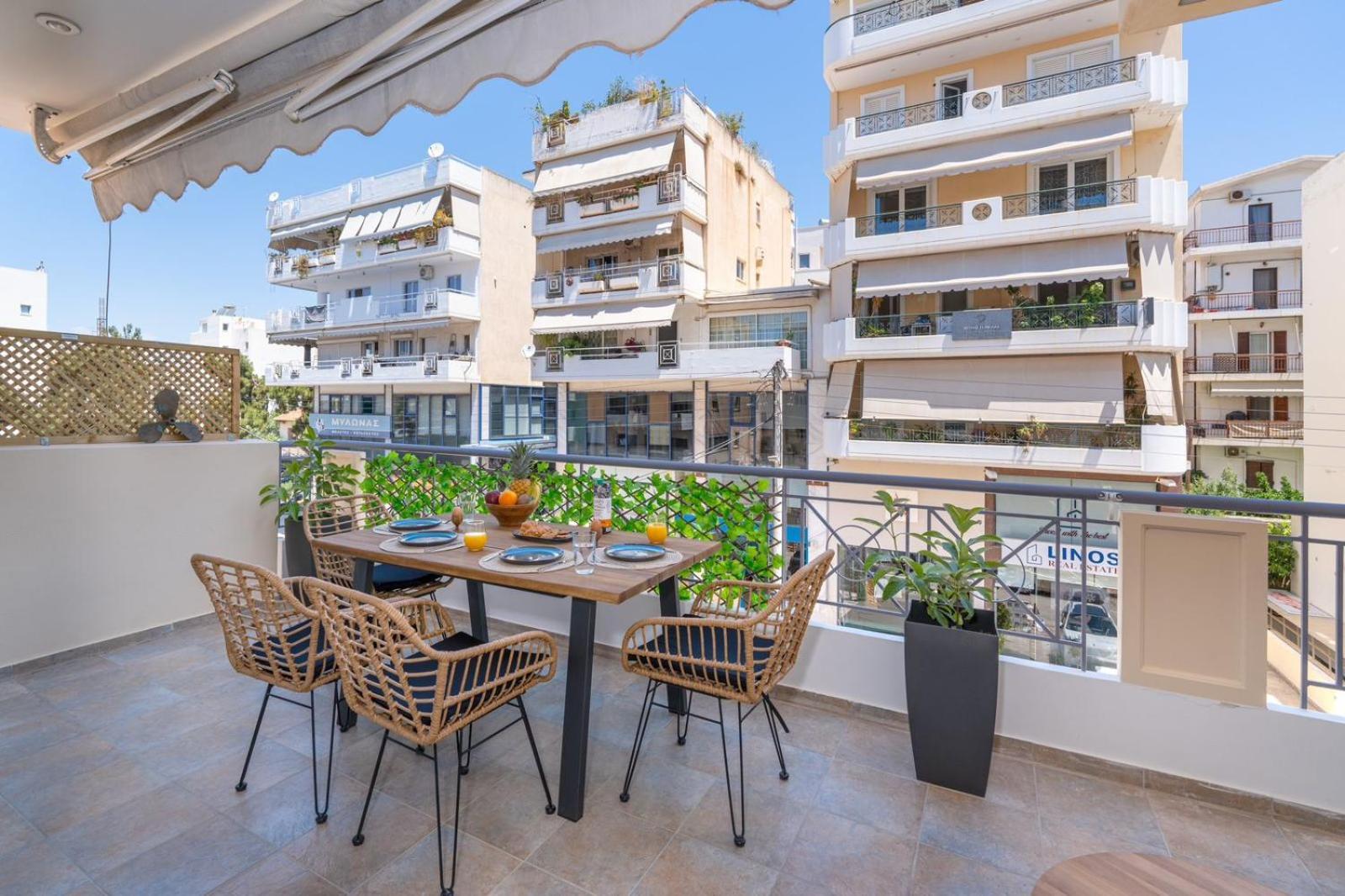 Luxurious Coastal Retreat In Central Glyfada Athens Exterior photo
